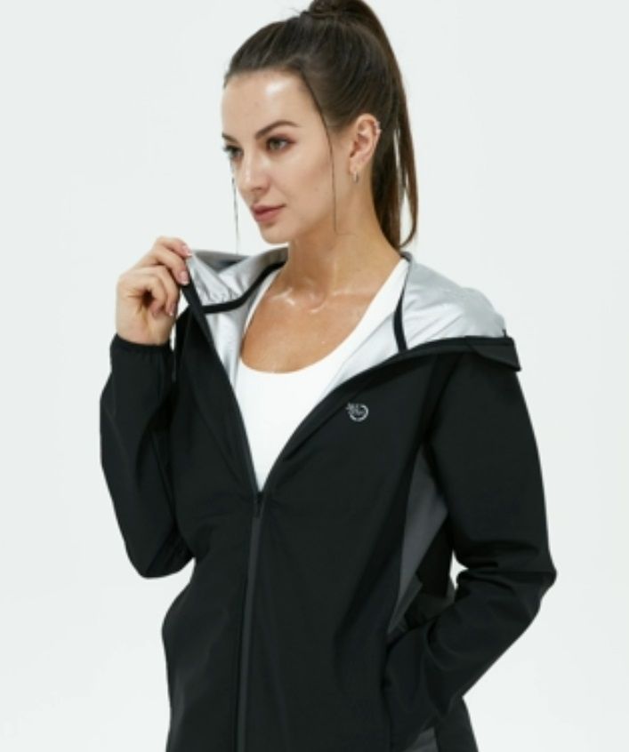 Sweating it Out: A Review of 4 Sauna Suits For Women!